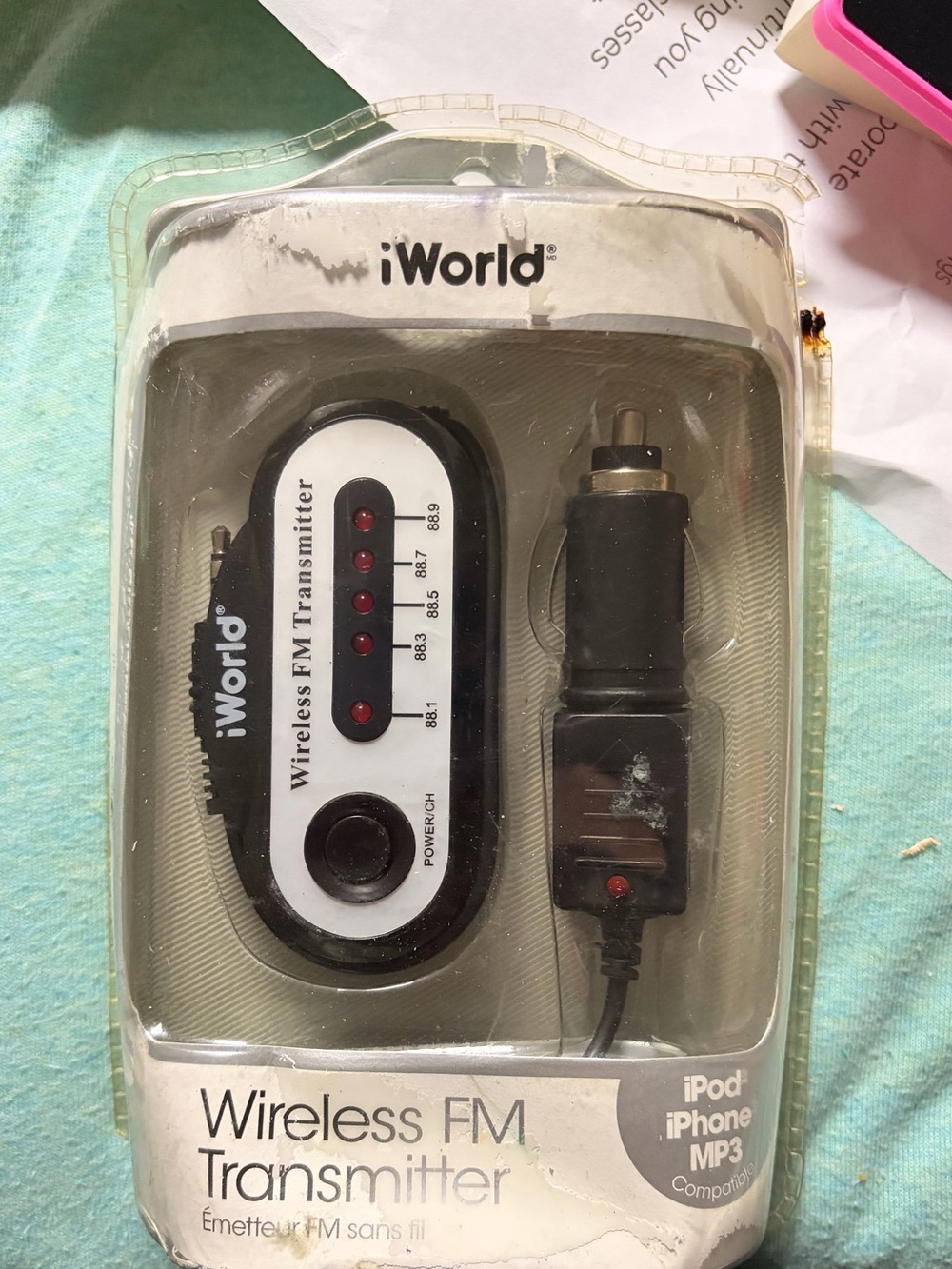 iWorld Black Wireless FM Transmitter for iPod iPhone MP3